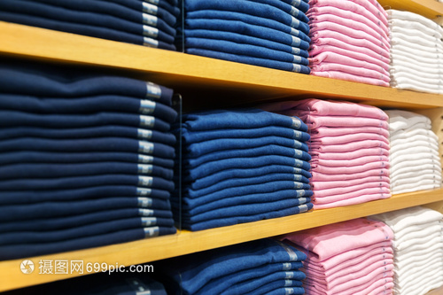 服裝店日用百貨銷售 零售貨架的陳列藝術與實用策略